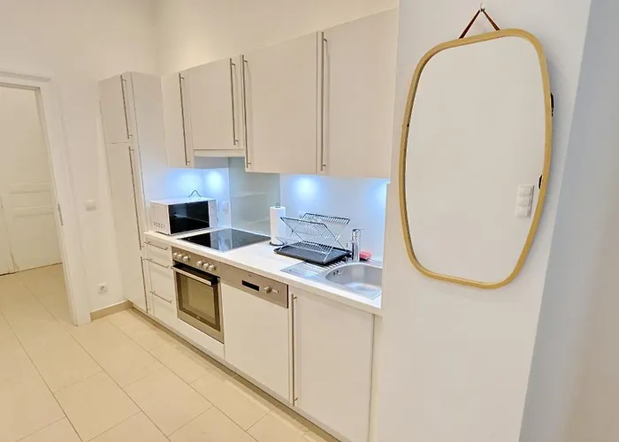 Apartment For 12P - 2 Minutes Form Vienna Main Station