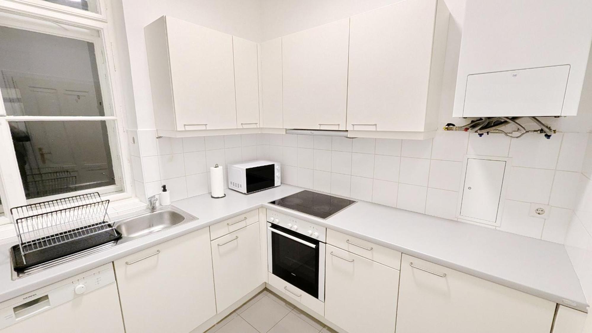 Apartment For 12p - 2 Minutes Form Main Station Wien